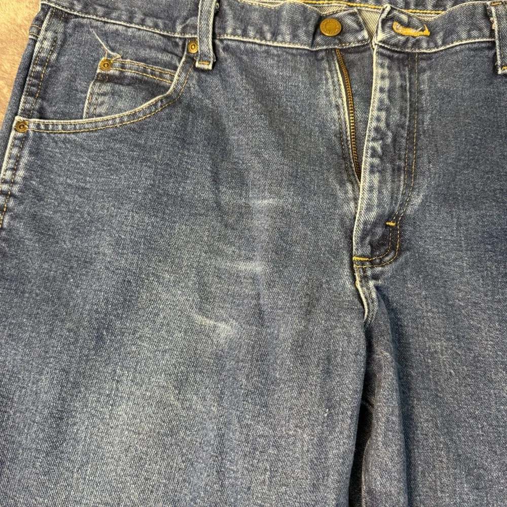 Lot of 3 Wrangler Rugged Wear Mens Relaxed Fit Jeans Blue 38x30 39902PW Cotton